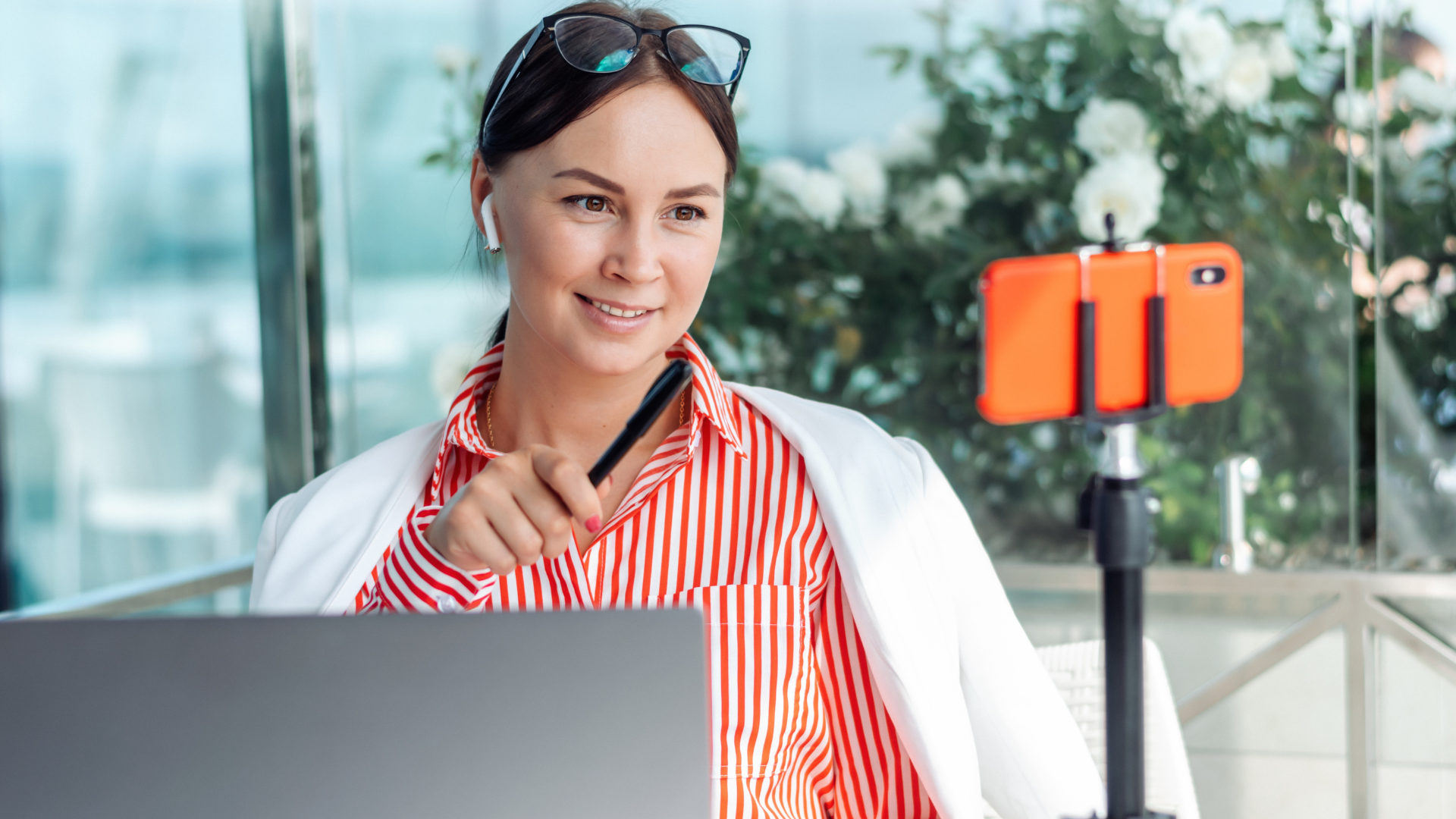 Harnessing the Power of Social Media: A Comprehensive Guide to School Marketing and Storytelling on Facebook and Instagram